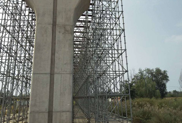 盘扣脚手架搭建